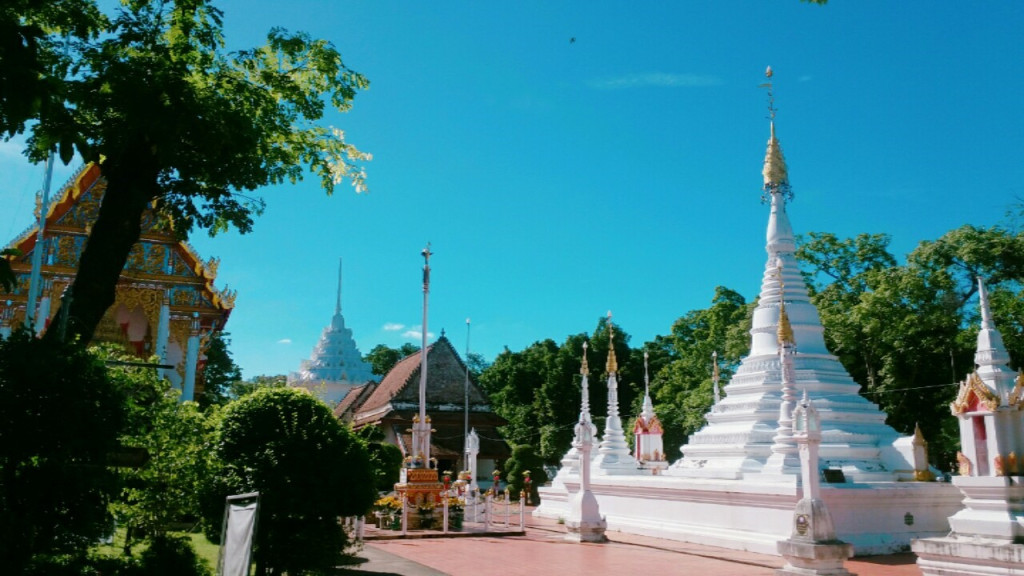 วัดชมภูเวก ต.ท่าทราย อ.เมืองนนทบุรี จ.นนทบุรี 