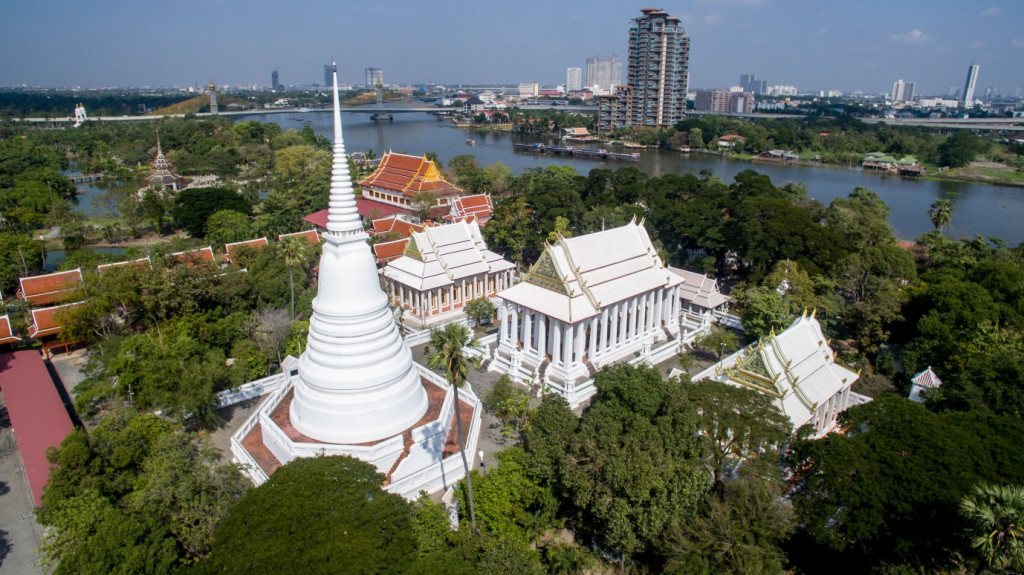 วัดเฉลิมพระเกียรติวรวิหาร ต.บางศรีเมือง อ.เมืองนนทบุรี จ.นนทบุรี 