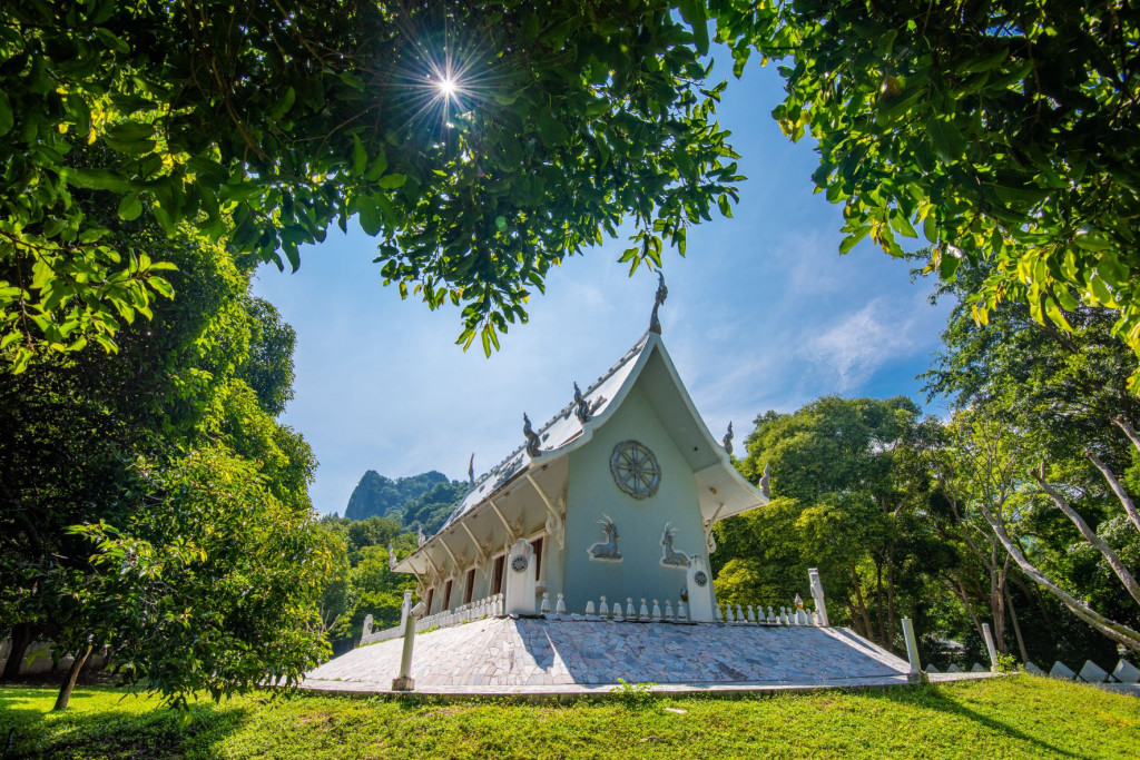 วัดถ้ำพระโพธิสัตว์ ต.ทับกวาง อ.แก่งคอย จ.สระบุรี 