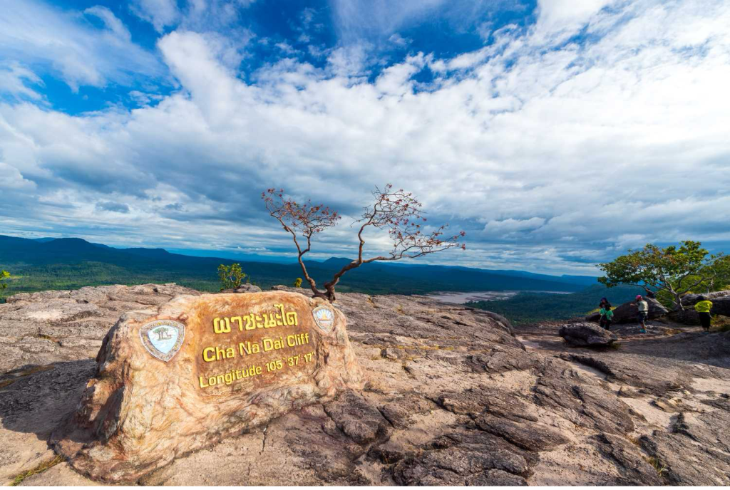 อุทยานแห่งชาติผาแต้ม อุบลราชธานี