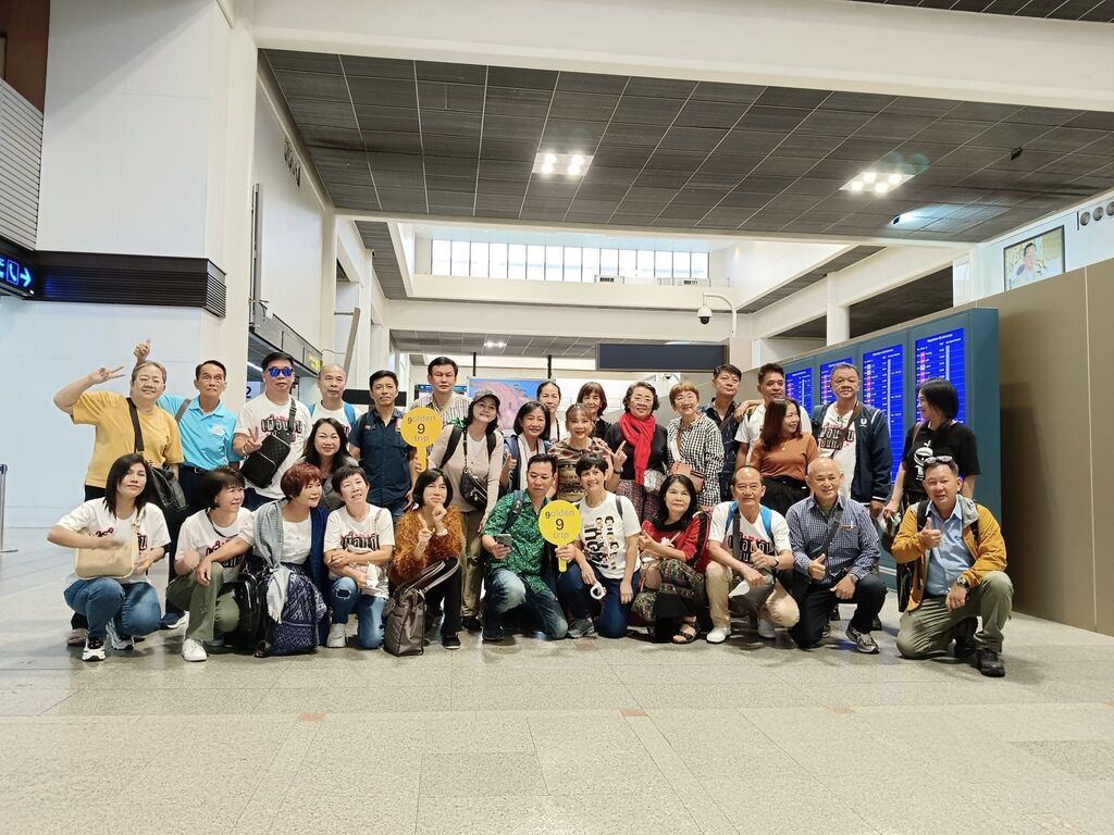 ภาพประทับใจในวันเดินทาง รถไฟลาว-จีน