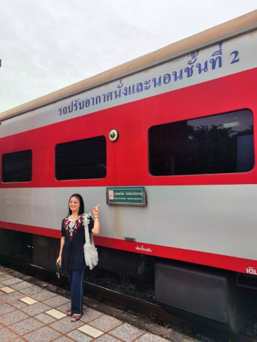 รถไฟไทย รถเร็ว ขบวนที่ 133, 134 เที่ยวปฐมฤกษ์ กรุงเทพอภิวัฒน์-นครหลวงเวียงจันทน์(คำสะหวาด)